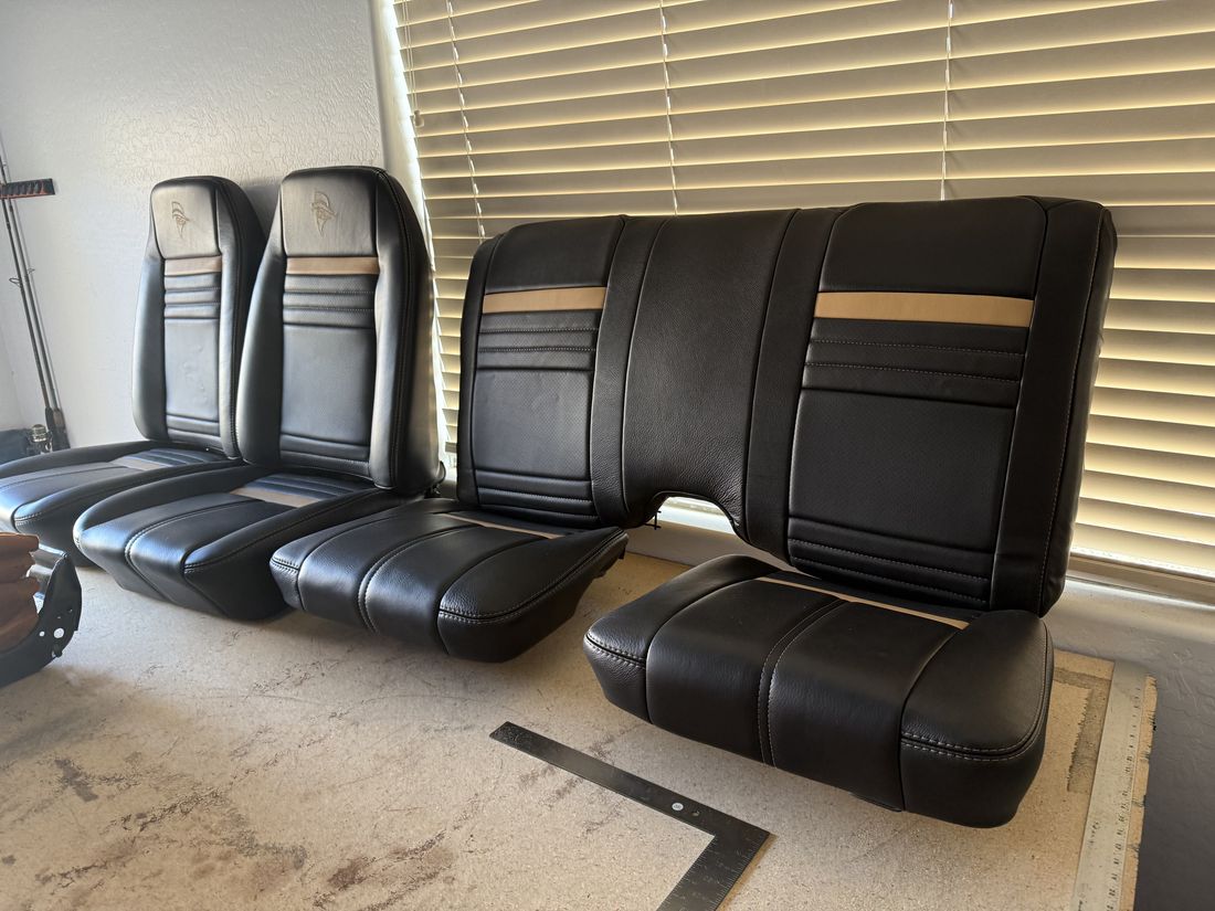 Front and rear bench seat set with embroidered bandit and Firebird logos